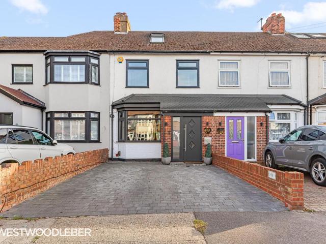 House for sale in Waltham Cross, Broxbourne