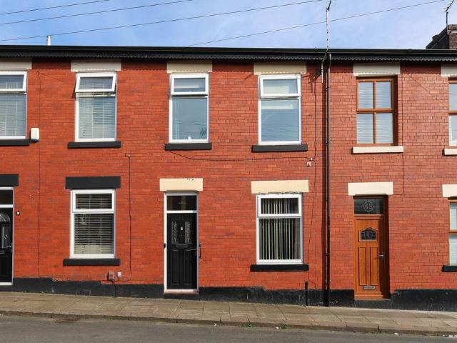 House for sale in Burnedge, Greater Manchester