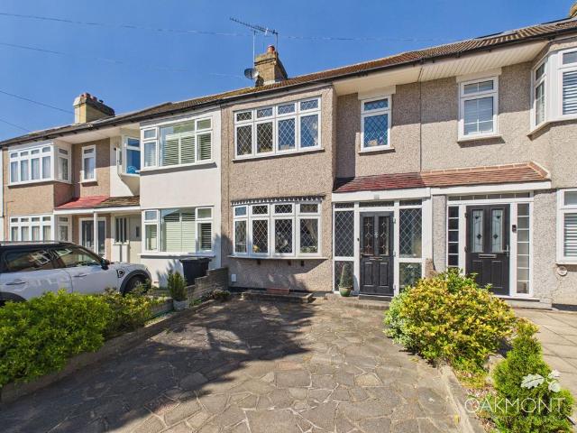 House for sale in Ardleigh Green, Greater London