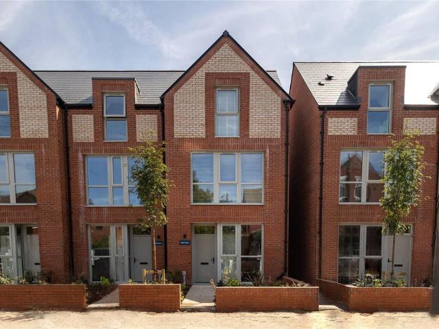 House for sale in Georgia, Greater Manchester
