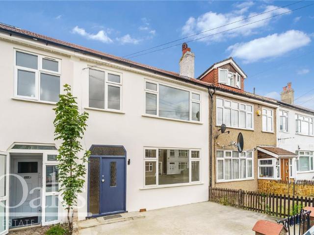House for sale in Greater London