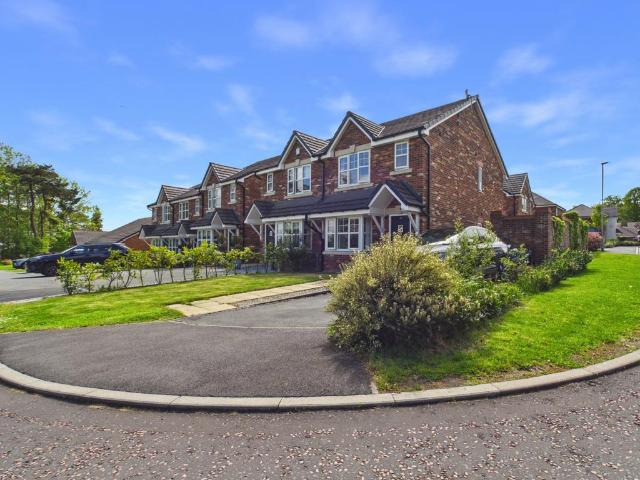 House for sale in Cabus, Lancashire