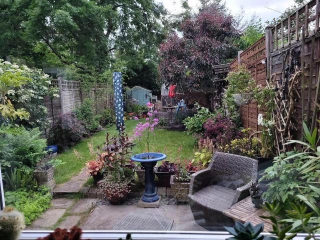 House for sale in London Borough of Merton, Merton Park