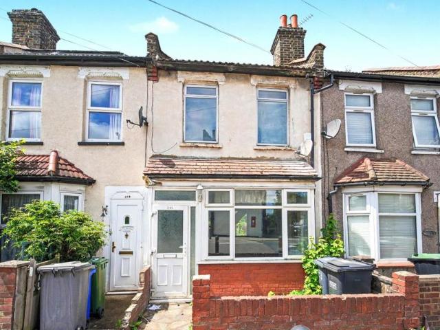 House for sale in London Borough of Croydon, Thornton Heath
