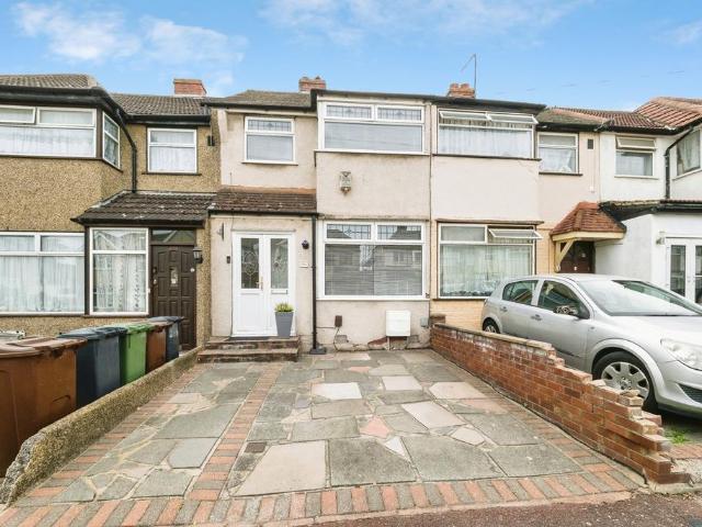 House for sale in London Borough of Barking and Dagenham, Greater London