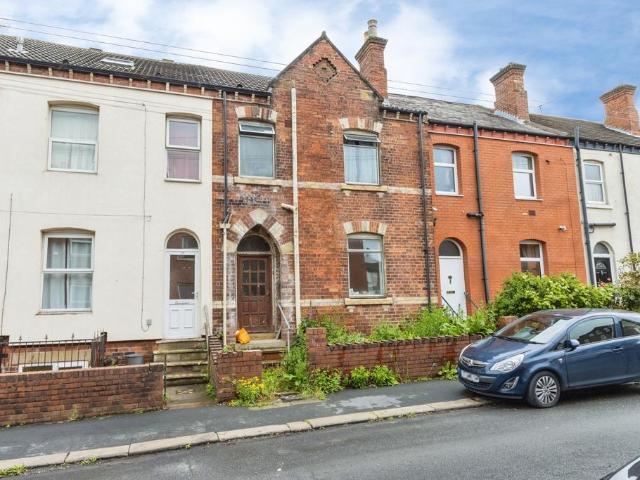 House for sale in Heath, West Yorkshire