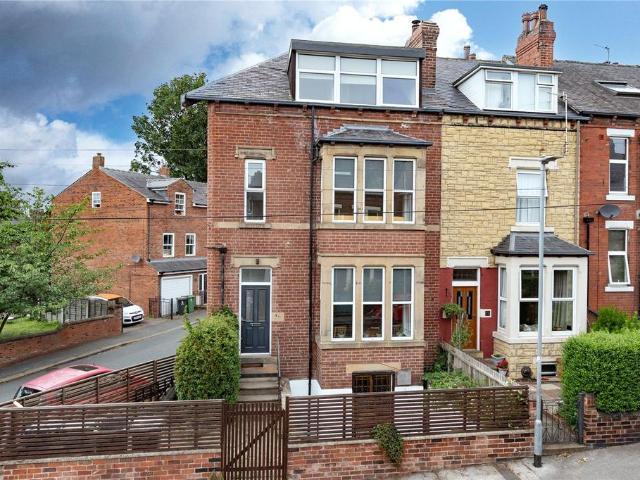 House for sale in Kirkstall, West Yorkshire