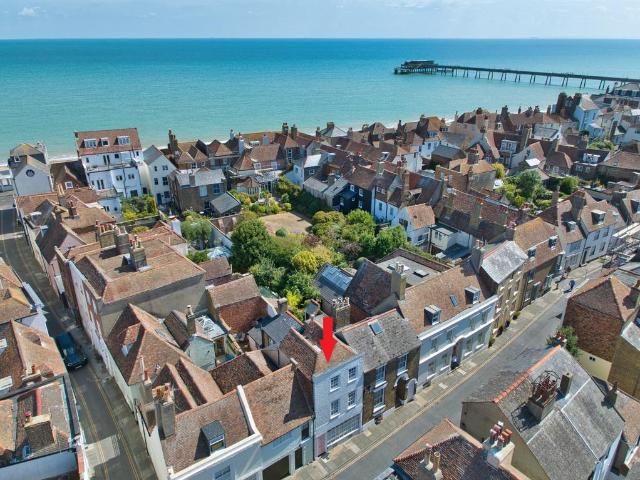 House for sale in Middle Deal, Dover