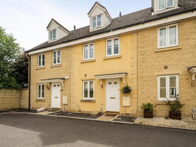House for sale in Madley Park, Black Bourton
