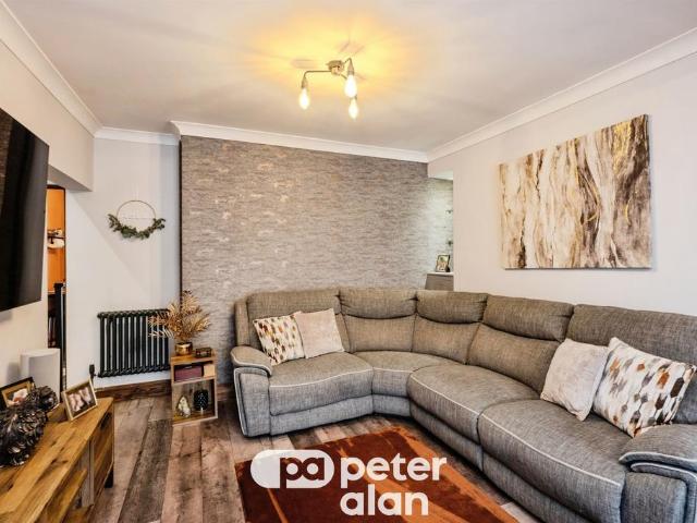 House for sale in Blaenhonddan, Cilfrew