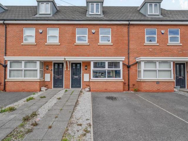 House for sale in Anlaby Park, Hull