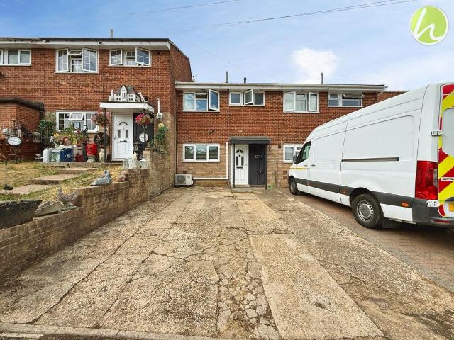 House for sale in Stanford-le-hope, Essex