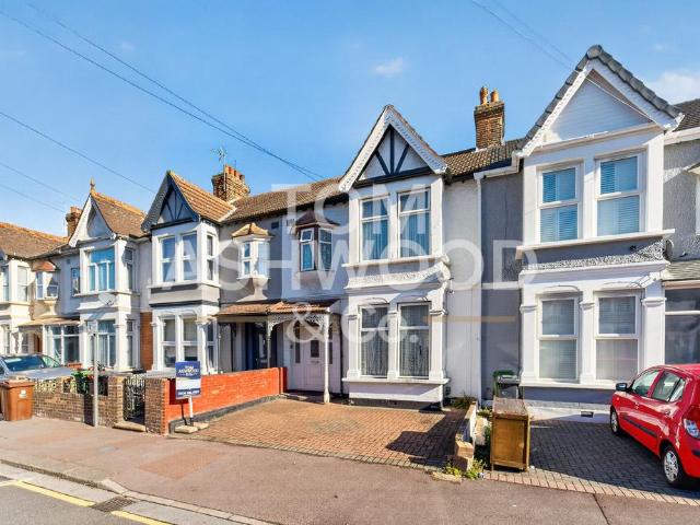 House for sale in London Borough of Barking and Dagenham, Greater London