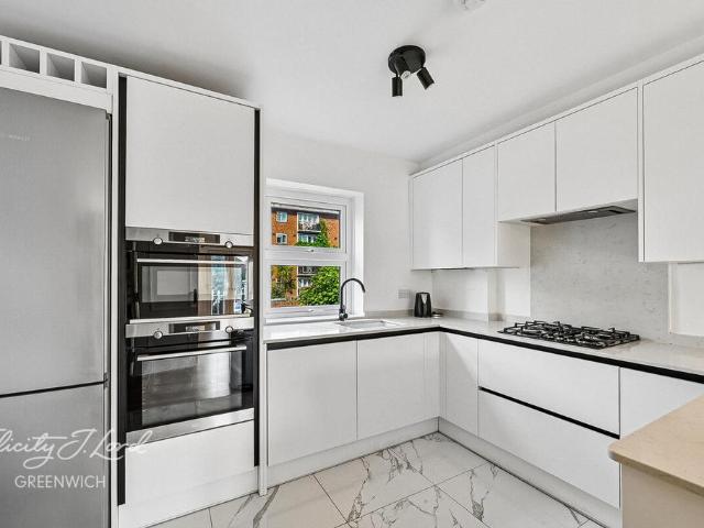 House for sale in Greater London