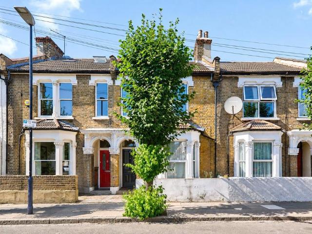 House for sale in Maryland, Greater London