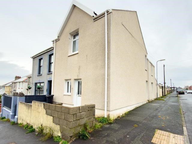 House for sale in Briton Ferry