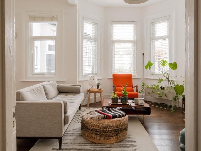 House for sale in Bowes, Greater London