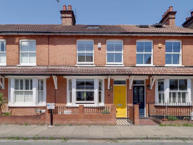 House for sale in St Albans, Five Acres