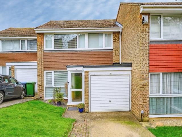 House for sale in Woodhall Farm, Pouchen End