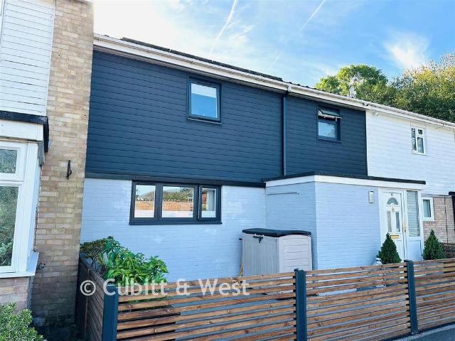 House for sale in Broadfield, Crawley