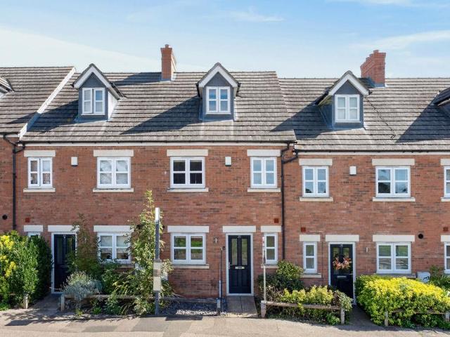 House for sale in Burton Latimer