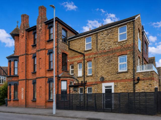 House for sale in Westbrook, Acol