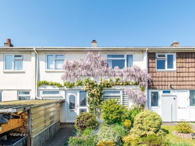 House for sale in Lamellion, Cornwall