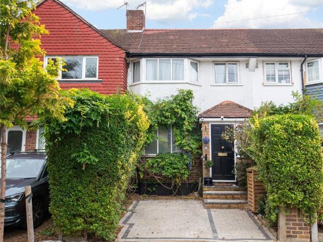 House for sale in Whitton, Greater London