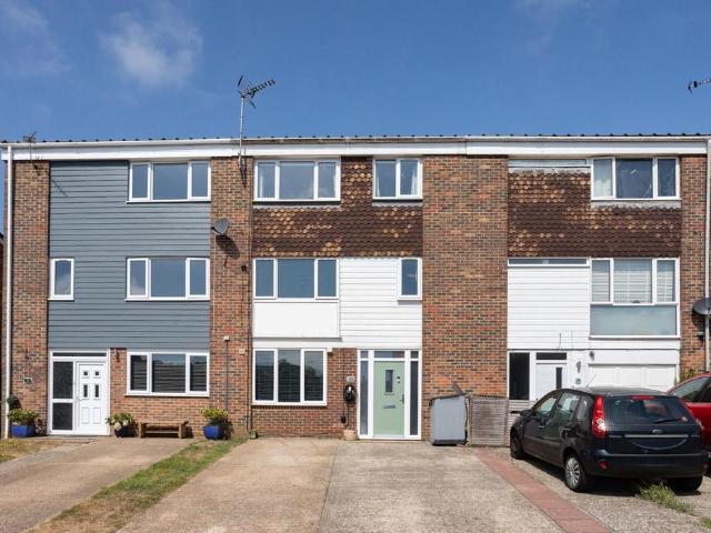 House for sale in Golden Valley, Folkestone