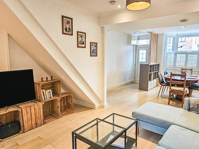 House for sale in Canning Town, Greater London