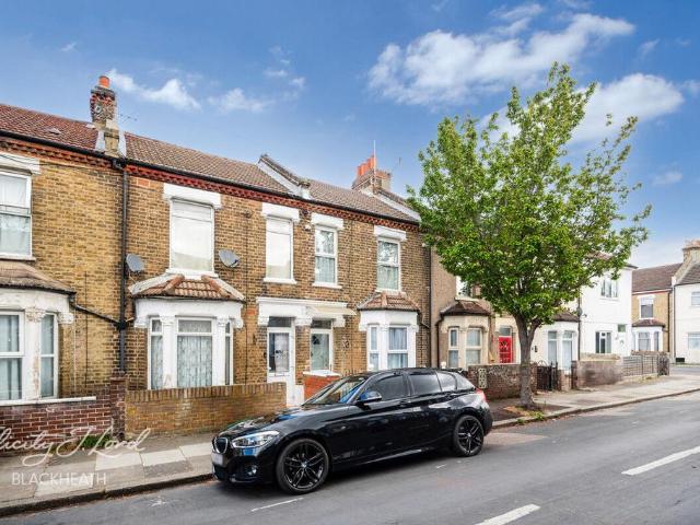 House for sale in Plumstead, Greater London