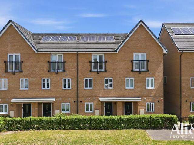House for sale in Grays, Essex