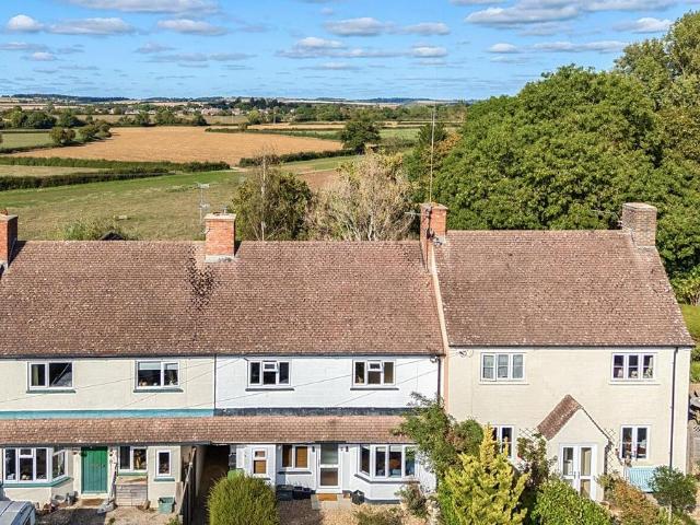 House for sale in Knighton, Beer Hackett