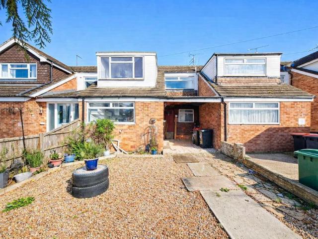 House for sale in Stipers Hill, Dunstable