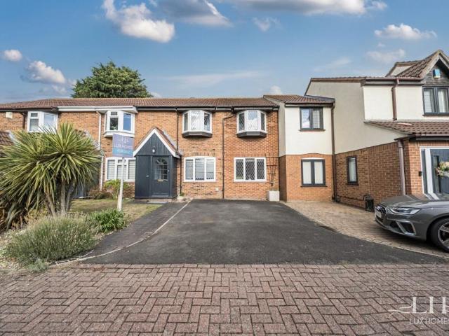 House for sale in Hornchurch, Greater London