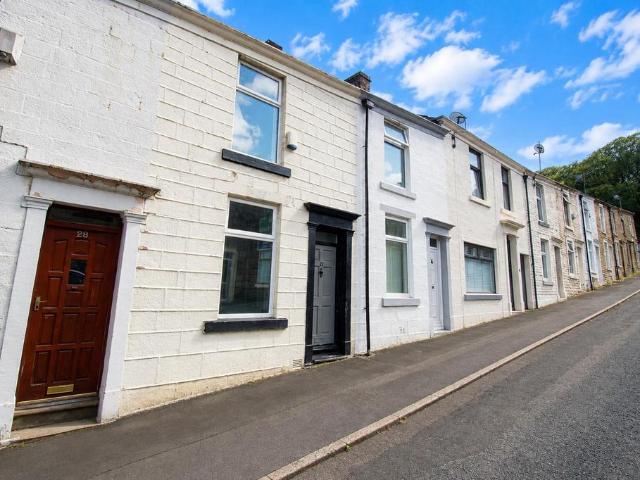 House for sale in Knowle Fold, Darwen