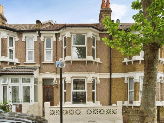 House for sale in Plashet, Greater London