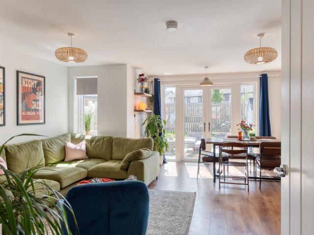 House for sale in Scotstoun, City of Edinburgh