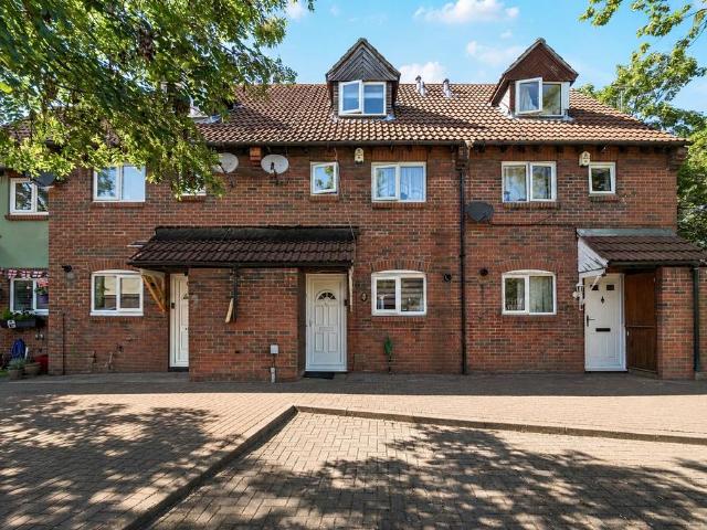 House for sale in Thamesmead, Greater London