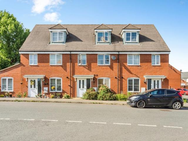House for sale in Buckingham Park, Buckinghamshire