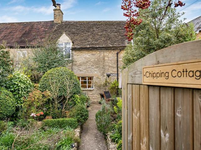 House for sale in Crudwell