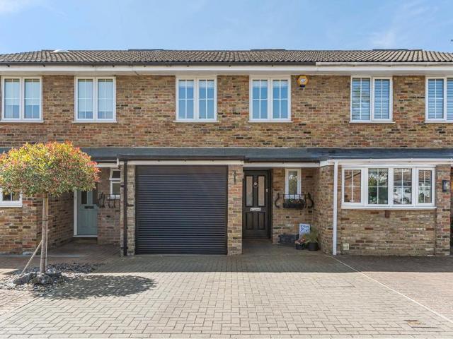 House for sale in Blackhills, Surrey