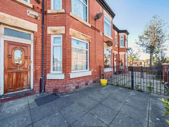 House for sale in Georgia, Greater Manchester
