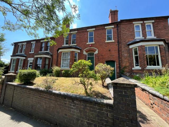 House for sale in Halesowen, West Midlands