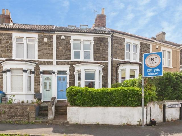 House for sale in Feckenham, City Of Bristol