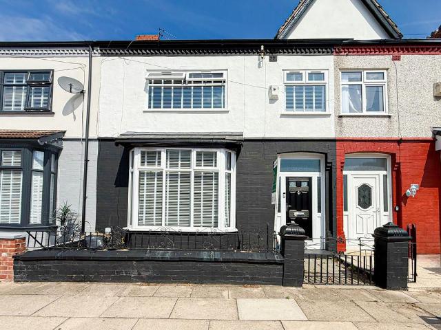 House for sale in Calderstones