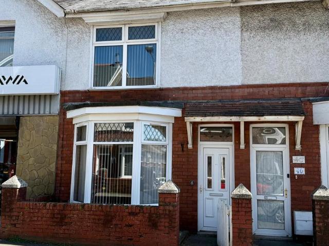 House for sale in Tycoch, Swansea