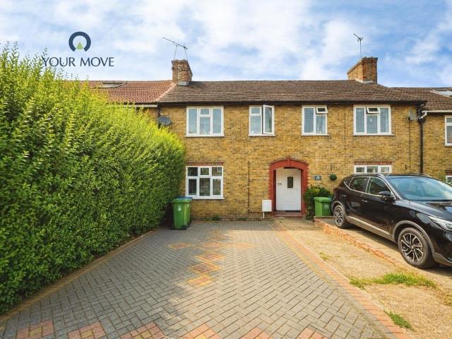 House for sale in Barnes Cray, Greater London