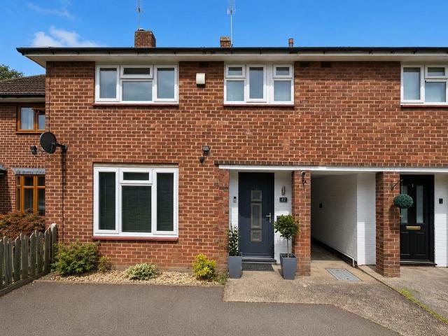 House for sale in Pachesham Park, Surrey