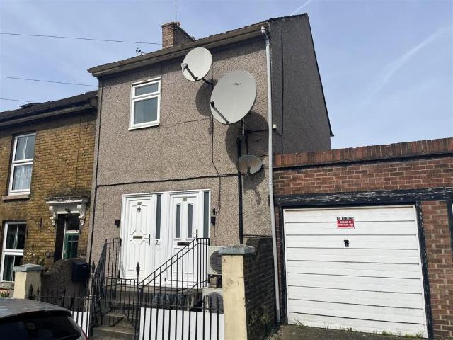 House for sale in Midway, Kent